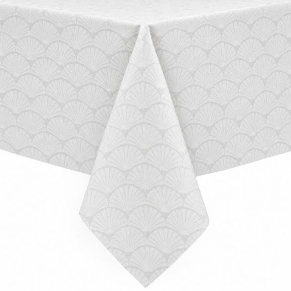 Wit gecoat tafellinnen Amigoni met een elegant waaiervormig patroon, strak gedrapeerd over een tafel voor een stijlvolle en beschermende uitstraling.