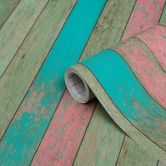 Volle rol plakkende folie met een patroon van verouderd grenen sloophout in turquoise en roze, 90cm x 15m.