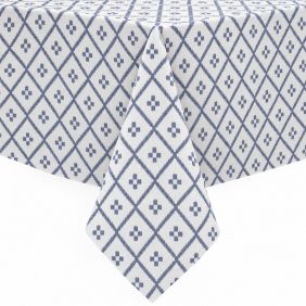 Gecoat tafellinnen in blauw-witte ruitpatroon, ideaal voor tafelbescherming en decoratie.