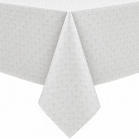 Wit gecoat tafellinnen Amigoni met een subtiel, herhalend waaierpatroon, strak gedrapeerd over een tafelblad voor een nette presentatie.