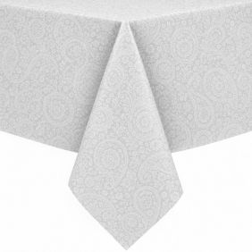 Wit gecoat tafellinnen met een verfijnd bloemen- en paisley-patroon, strak gedrapeerd over een tafelblad voor een elegante uitstraling.