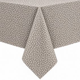 Gecoat tafellinnen Ribalta in grijs met een fijn bladerpatroon, elegant gedrapeerd over een tafelblad voor een stijlvolle uitstraling.