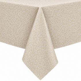 Gecoat tafellinnen Ribalta Goud met een subtiel bladerpatroon, elegant gedrapeerd over een tafel voor een stijlvolle en beschermende uitstraling.