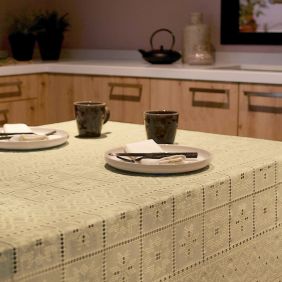 Tafelzeil Kant Venice Beige met een elegant patroon, geschikt voor bescherming van tafels.